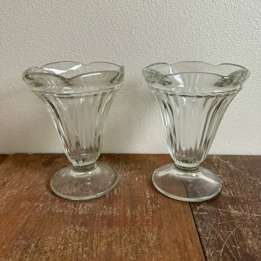 Pair‎ (2) Vintage Clear Ribbed Pedestal Glass Diner Parfait Sundae Glasses